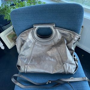 Vintage Salvatore Ferragamo Fiammetta in bronze metallic